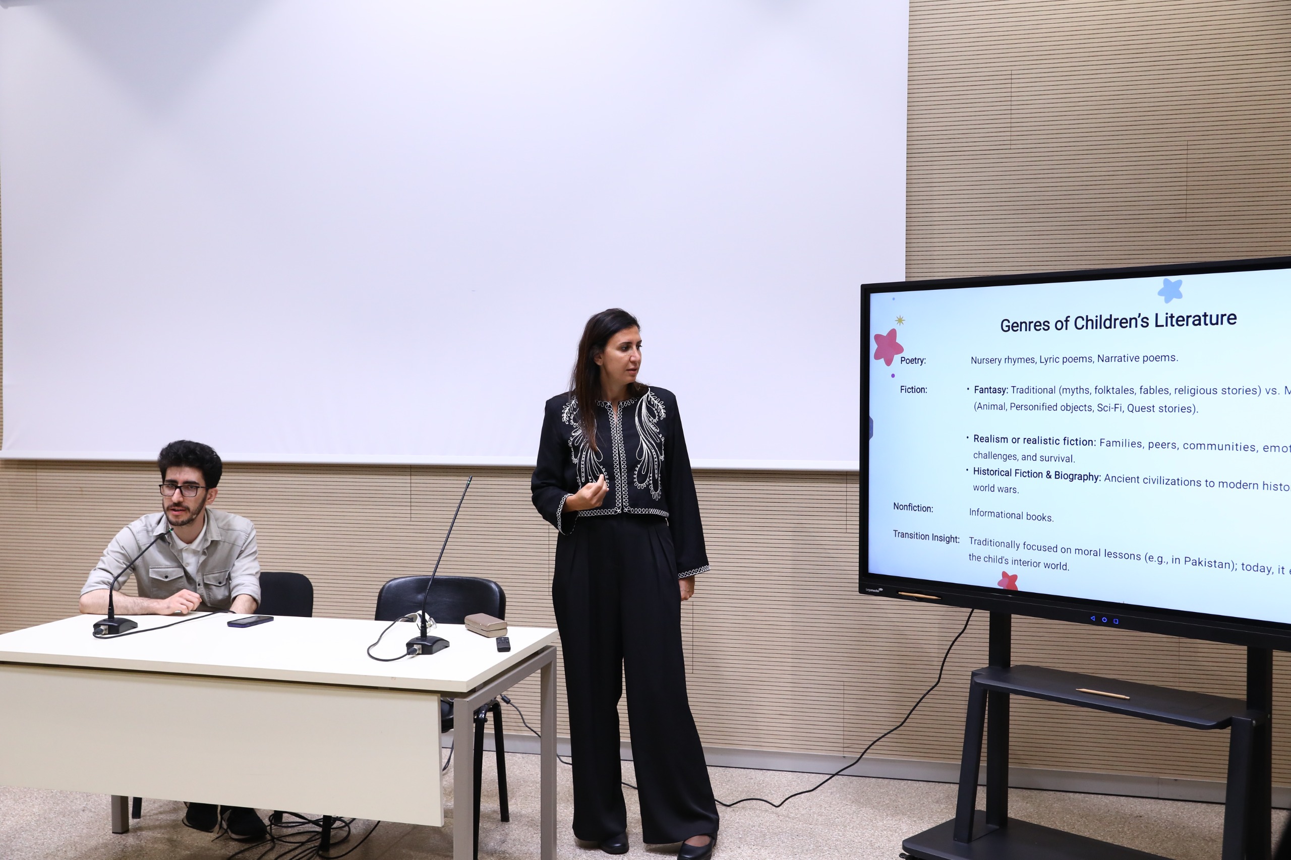 Şirin Kreydeh V Uşaq Kitab Festivalında seminar keçib